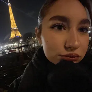 Hadil - Prof d'anglais - Metz