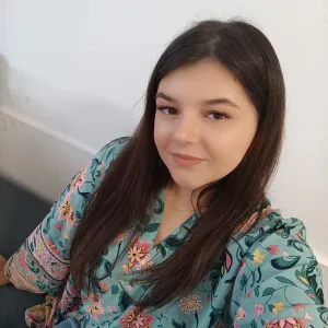 Gabriela - Profesor de electrochimie - Hunedoara