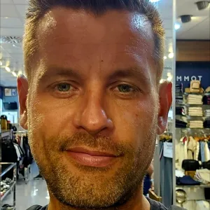 Sebastian - nauczyciela języka polskiego - Warszawa