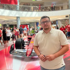 David - Profesor de matematică - Pitești