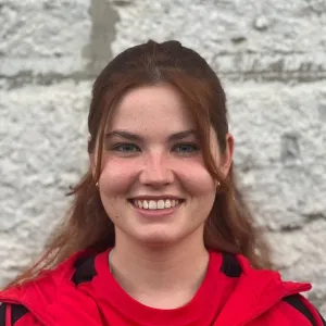 Sarina - Lehrkraft für Deutsch - Rüti bei Büren