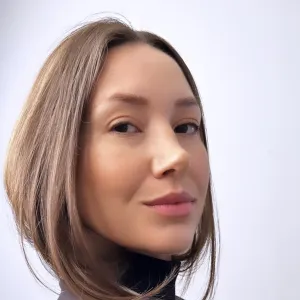 Maria Eduarda - Prof de direito internacional - Florianópolis