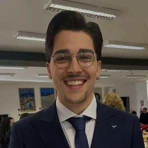 Alessio - Insegnante di aiuto compiti - Napoli