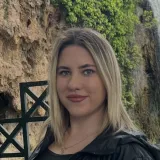 Melisa - trajnues gjuhe shqipe - Tiranë