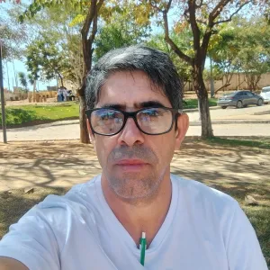 Roberto - Prof de iniciação à informática - Porteirinha