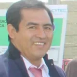 Edwin - profesor de finanzas - Lima