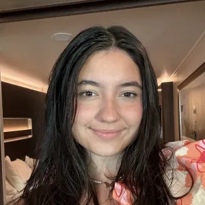 Maria - Biology tutor - York
