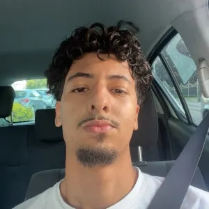 Anas - Prof d'allemand - 