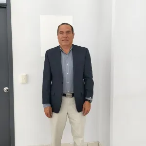 FRANCISCO - Profesor de administración - Morelia