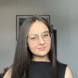 Daniela - Profesor de limba română - București