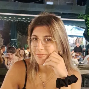 Αλεξάνδρα - Καθηγητής Αρχαίων Ελληνικών - Σέρρες