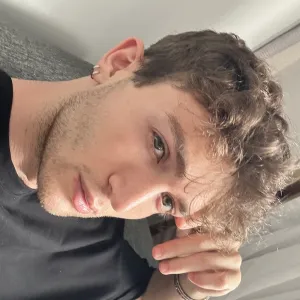 Emre - Türkçe öğretmeni - Afyonkarahisar