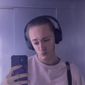 Jovhanny - Prof de français - Lille