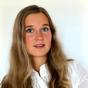 Junia - Piano Tutor - Stoke-on-Trent