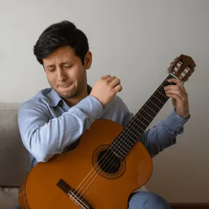 Rodrigo - Profe de guitarra acústica - Ate