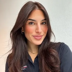 Mira - Physics Tutor - Florence