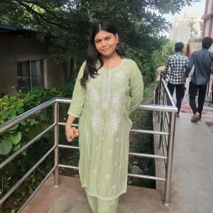 Tiya - Biology Tutor - Nagpur
