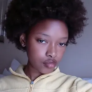 Samukelo - English tutor - Akasia