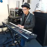 Josue - profesor de otros instrumentos - Comas