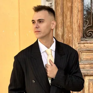 Mădălin-Leonard - Profesor de Engleză - București