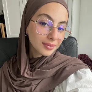 Asma - Prof d'anglais - La Louvière