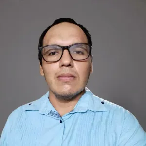 Glen - Profesor de historia y geografía - Cancún