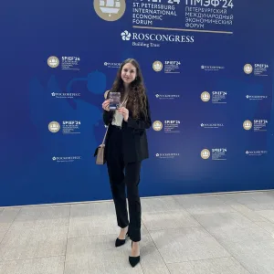 Daniella - Lehrkraft für Japanisch - Geretsried