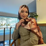 Aslı Nur - İngilizce öğretmeni - 