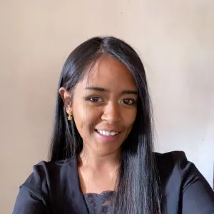 Ricka - Prof d'anglais - Louvres