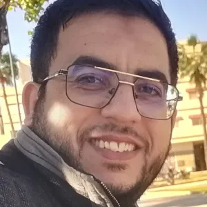 Younes - Prof d'anglais - Tanger