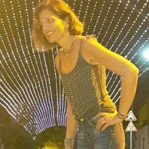 ענבר - מורה לעזרה בשיעורי בית - עומר