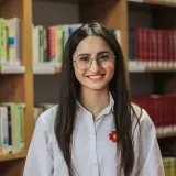 Lavinia - Profesor de Engleză - 