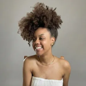 Chiara - Prof de ciências sociais - Lorena