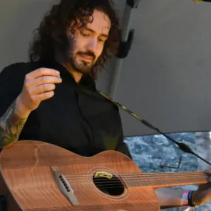Maurice - Lehrkraft für Gitarre - Neu-Isenburg