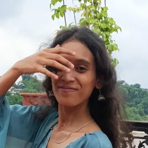 Sakshi - Biology Tutor - Dantewada