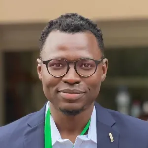 Yakini - Prof de programmation - Toulouse