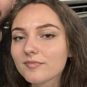 Luana - Profesor pentru Traducere în Engleză - Arad