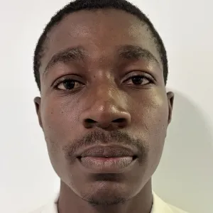 Gnangbo Simon - Prof de français - Paris