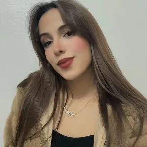 Nessrine - Prof de marketing digital - Meknès