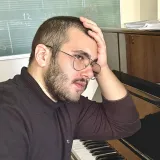 Ada - Piyano öğretmeni - 