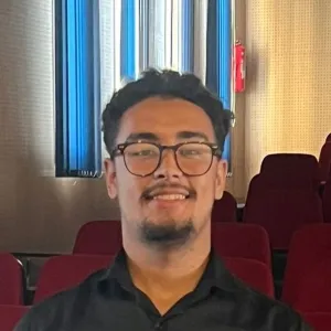 Issa - Prof d'énergies renouvelables - 