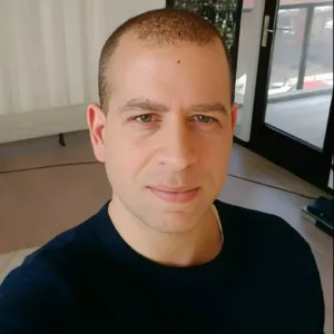 Sam - Singing tutor - Los Angeles