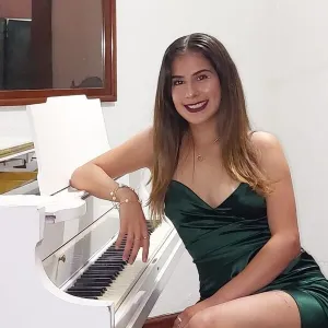 Miriam - profesor de piano - San Luis Potosí