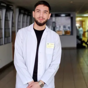 Atamyrat - Fen bilimleri öğretmeni - 