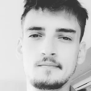 Dragomir - Prof d'initiation informatique - La Seyne-sur-Mer