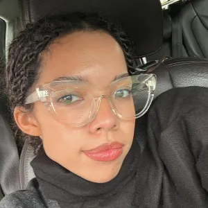 Tais - Prof d'anglais - Chantilly