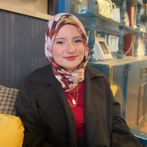 Züleyha - Türkçe öğretmeni - 