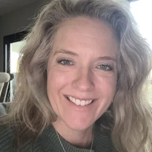 Lindsay - Phonetics Tutor - Yankton