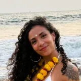 Anya - Prof de yoga - Paris