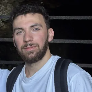 Tom - Prof de batterie - Théding